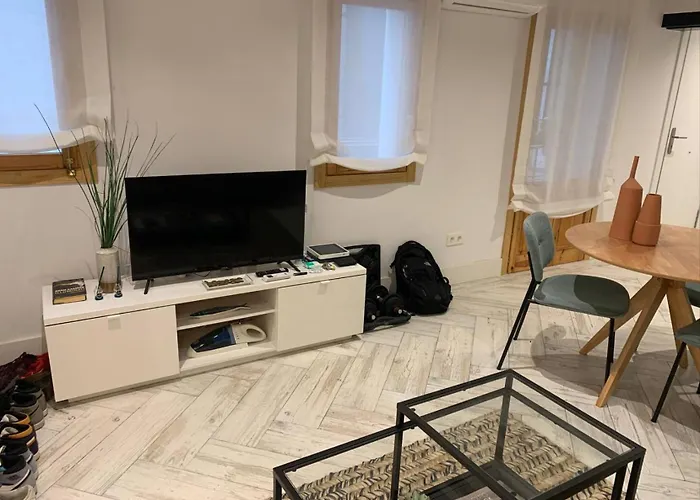 Modern&cozy 1 bedroom apartment in Malasaña